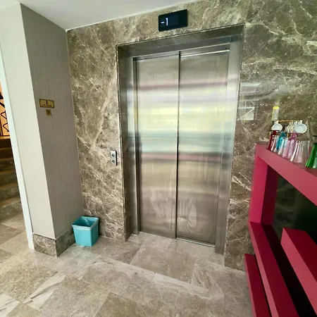 Solis מלון 4*