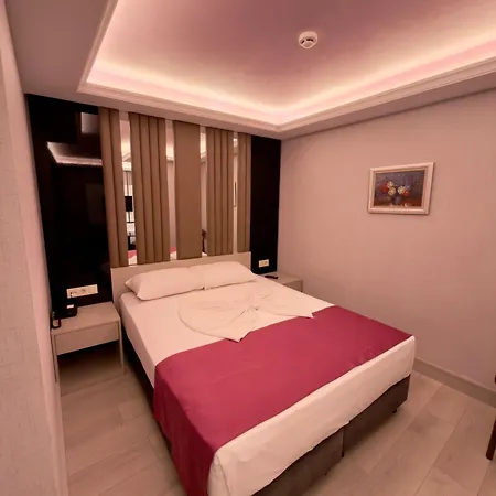 Solis 4*